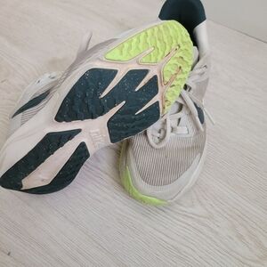 Nike Boys Shoes Size 3.5 US Big Kids Wide VGUC